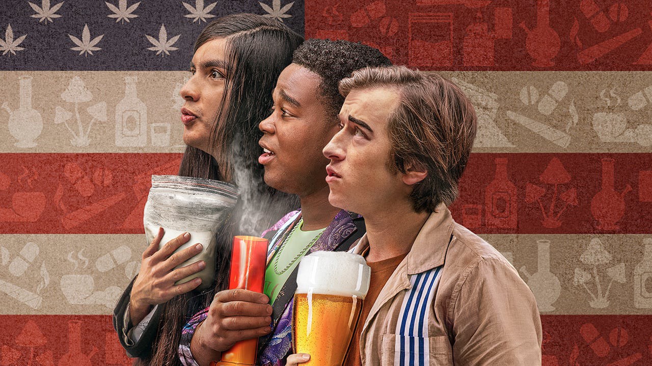 28 августа на Hulu вышла комедия «Кутеж» режиссера Джереми Гарелика. В главных ролях заняты Скайлер Джизондо, Эдуардо Франко и Декстер Дарден. Проект позиционировался как «„Судная ночь“ без насилия» — фильм рассказывает о мире, в котором всего на одну ночь разрешены наркотики и алкоголь.