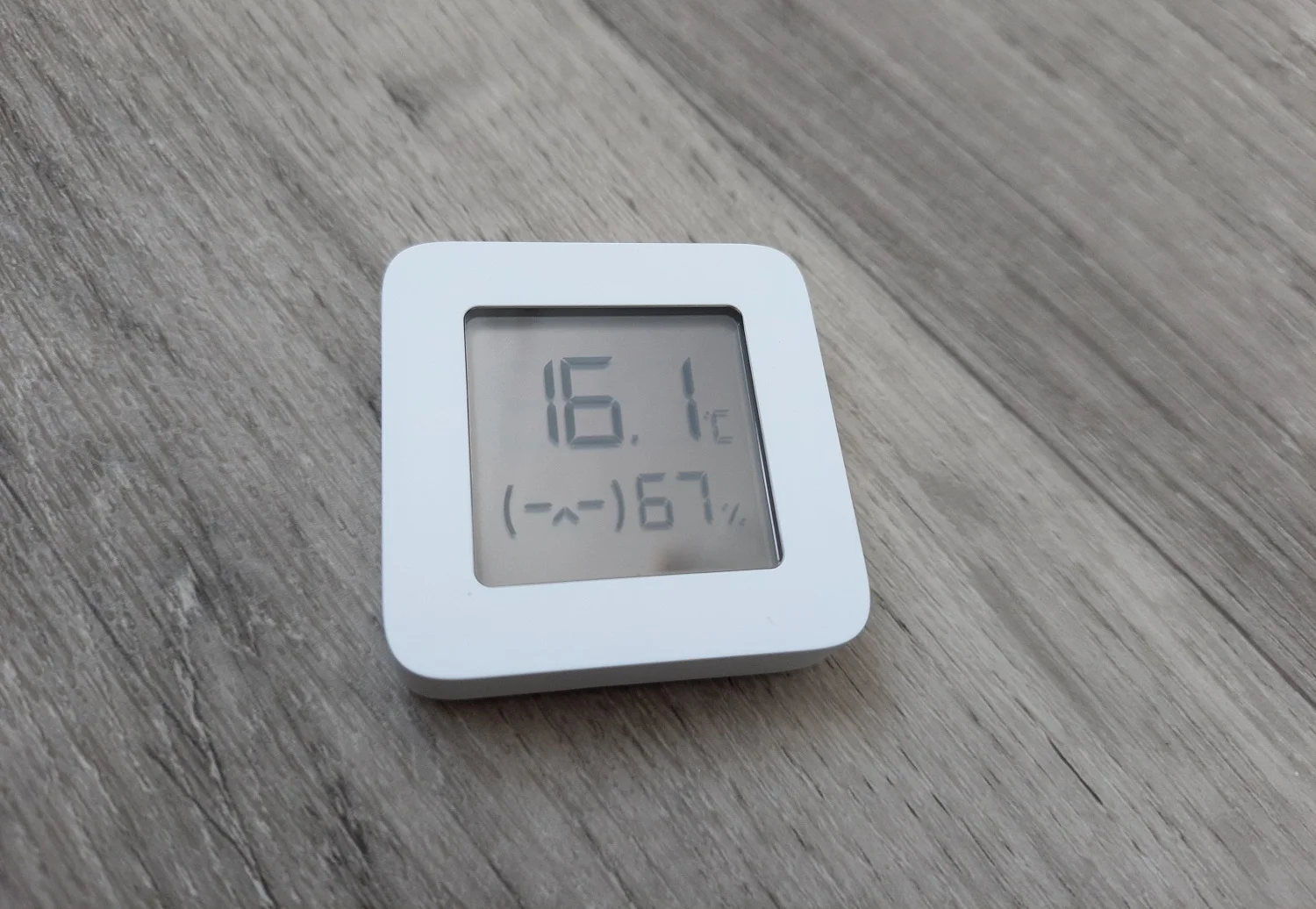 Обзор Xiaomi Mijia Termometer 2 — миниатюрный смарт-термометр для дома и дачи - фото 4