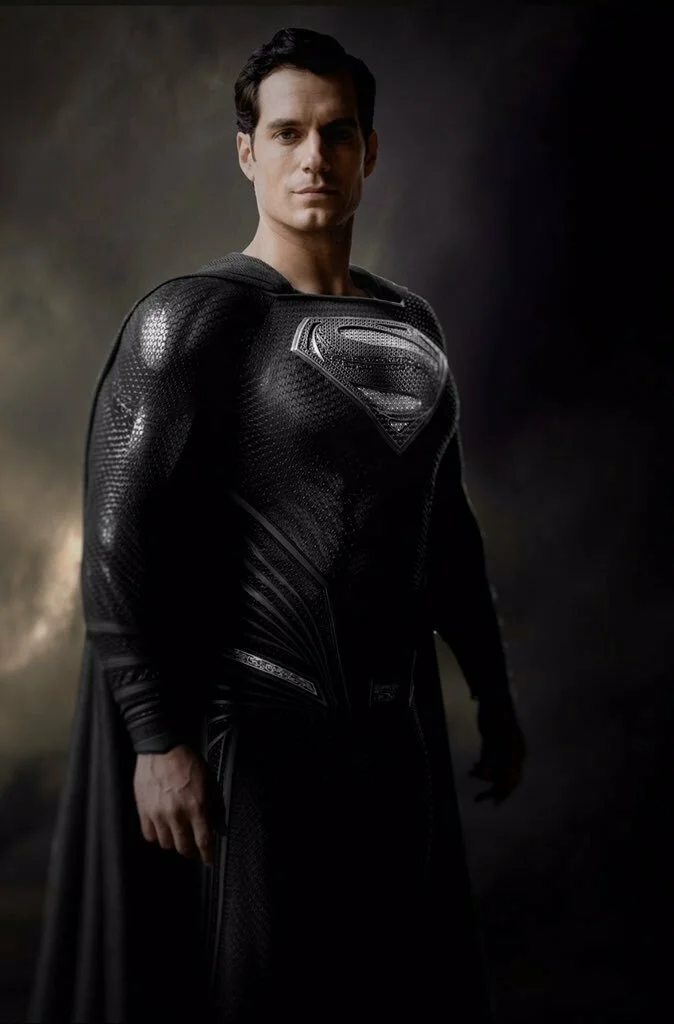 Зак Снайдер показал фото Генри Кавилла в черном костюме Супермена - фото 1