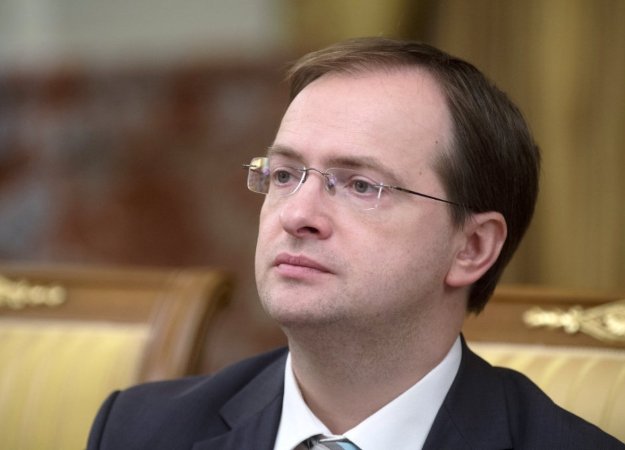 Мединский передумал увеличивать стоимость прокатного удостоверения в РФ - изображение 1 Мединский передумал увеличивать стоимость прокатного удостоверения в РФ - фото 1