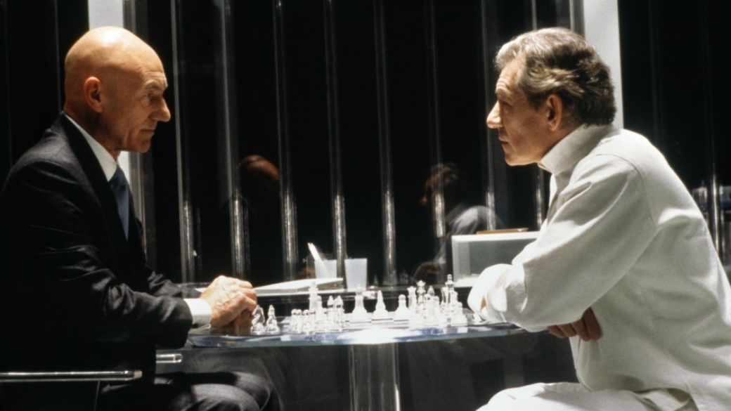 6 июня в кино выходит новый (и, вероятнее всего, последний) фильм франшизы «Люди Икс» от Fox — «Люди Икс: Темный Феникс». Там нам представят новое прочтение истории отношений Джин Грей и Силы Феникса, живущей в ней. В честь этого мы всей смотревшей фильмы о мутантах редакцией вспомнили предыдущие картины и попытались составить тройку лучших и худших по нашему мнению. В этом материале я подведу итоги редакционного голосования с краткими комментариями.