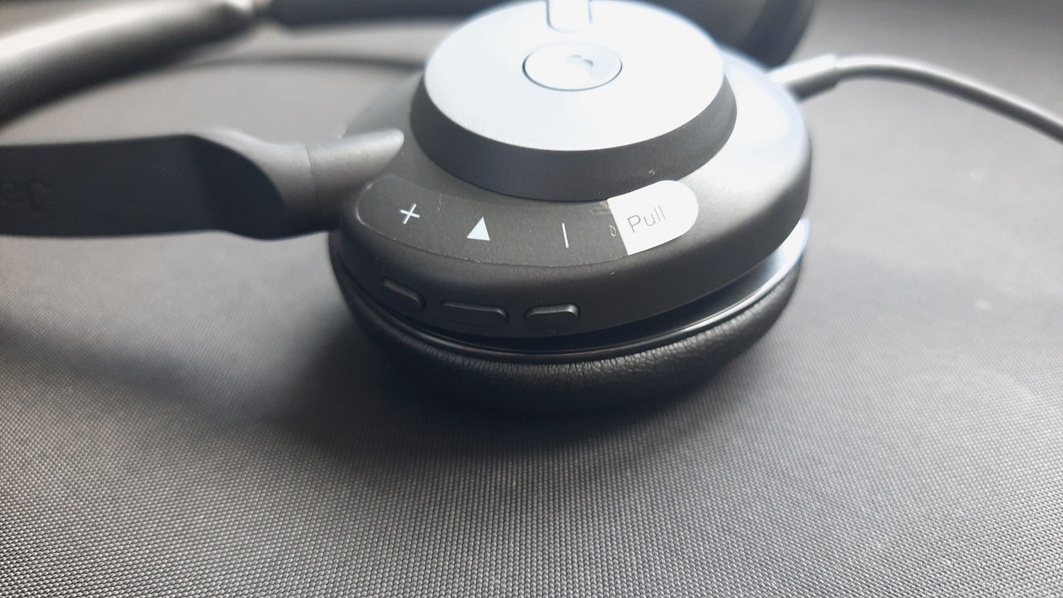 Обзор Jabra Evolve2 30: компактная проводная гарнитура для удалённой работы - фото 6