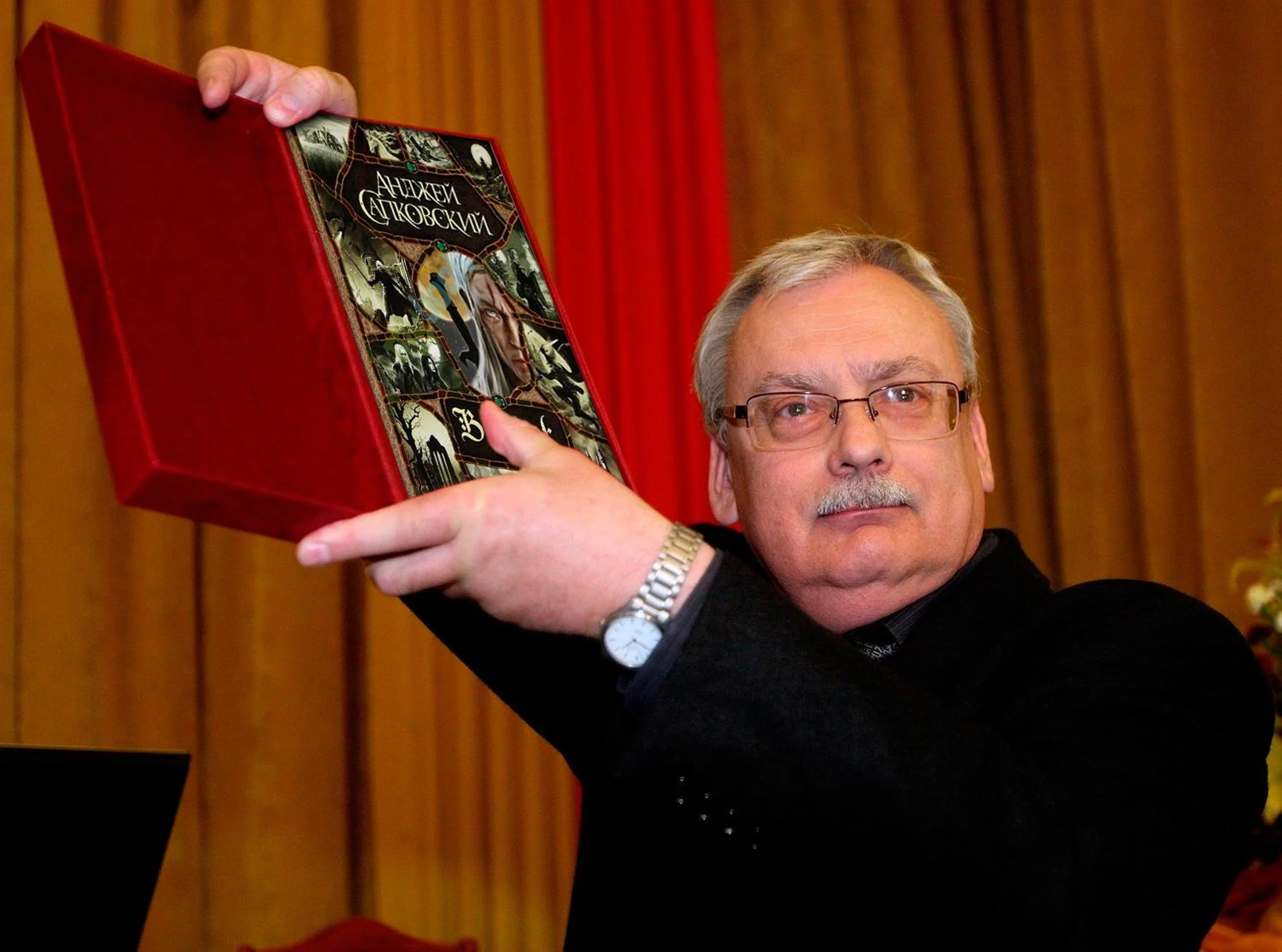 Анджей Сапковский занялся новой книгой по «Ведьмаку». Продолжит «Владычицу озера»? - фото 1