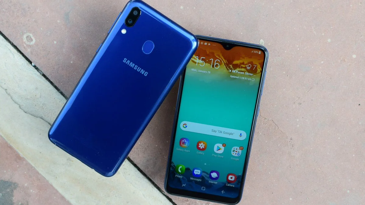 Samsung Galaxy M10 и M20 получили обновление до Android 9 Pie - фото 1
