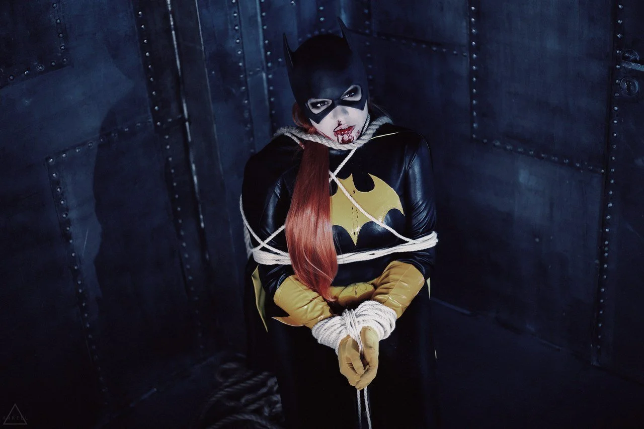 Batgirl Cum