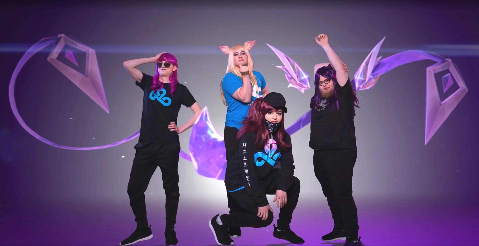Мужская команда по League of Legends сделала косплей на женскую K-pop группу K/DA - фото 1