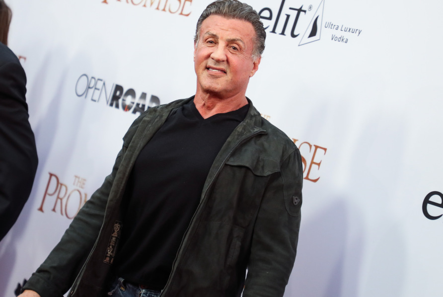 Сильвестр Сталлоне обвинен в изнасиловании: в 80-х актер якобы принудил 16-летнюю к групповому сексу - фото 1
