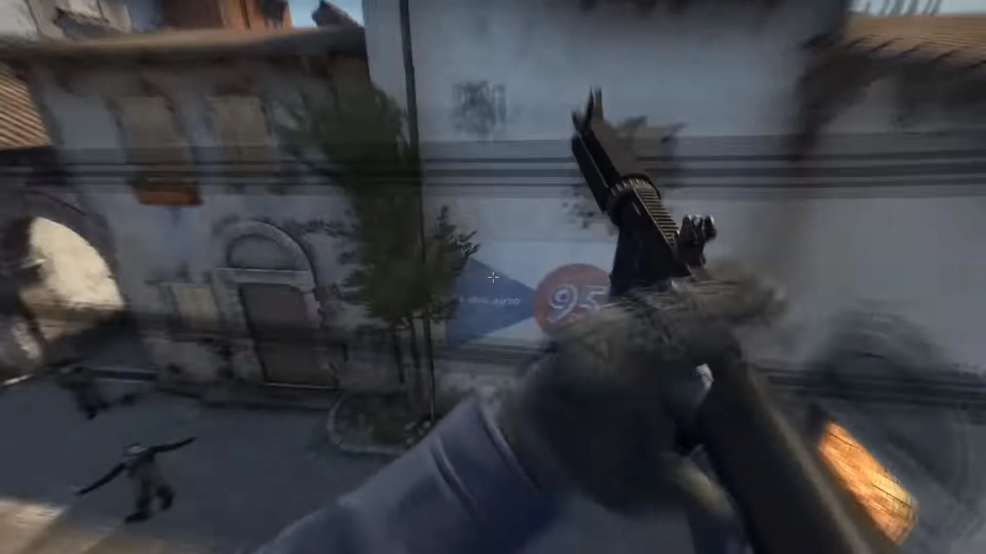 Игрок в CS:GO показал как c помощью двойной подсадки летать по карте Inferno - фото 1