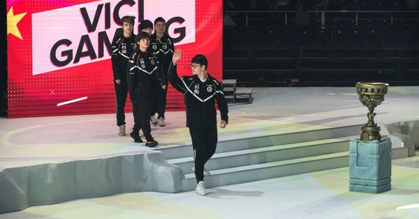 Китайцы вновь «короли Москвы»! Команда Vici стала чемпионом «мейджора» по Dota 2 - фото 1