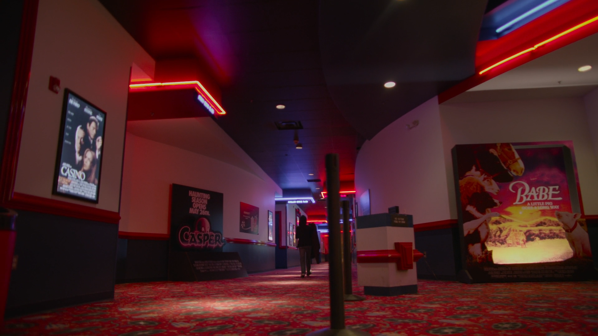 Все пасхалки из 8 эпизода 3 сезона «Мистера Робота» - фото 3