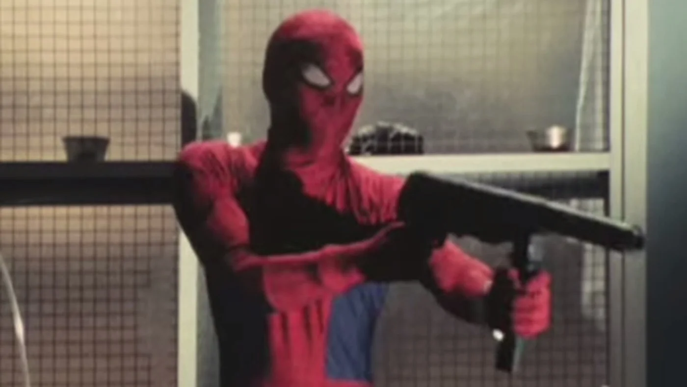 А помните японского Человека-паука — cамую безумную (возможно, даже лучшую) версию супергероя? - фото 2