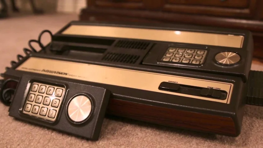Самые мощные игровые консоли в истории — от Atari 2600 до Xbox One X - фото 3