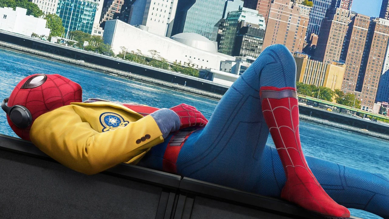 Marvel показала первый трейлер «Человека-паука: Вдали от дома» с Мистерио и Гидроменом - фото 1