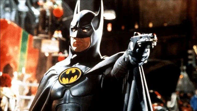 Почему Майкл Китон ушел с роли Бэтмена? Виноваты 90-е! - фото 1