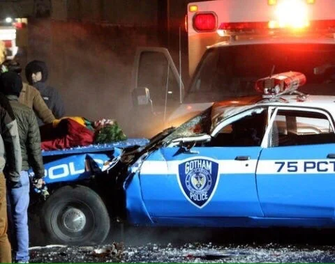 Полицейские сбили Хоакина Феникса на свежих кадрах со съемок «Джокера» - фото 5