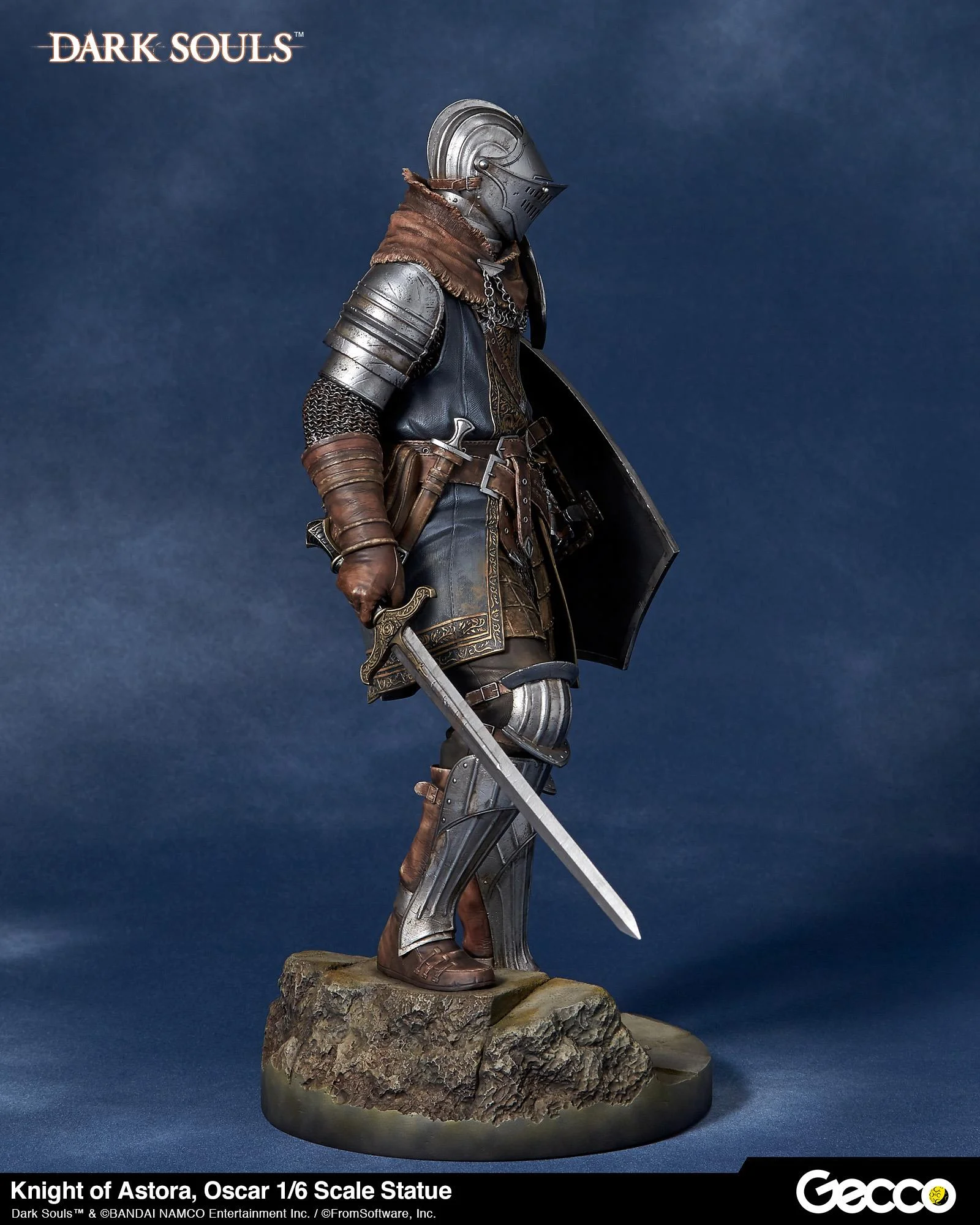 Вы только посмотрите на эту статую рыцаря Асторы из Dark Souls - фото 5