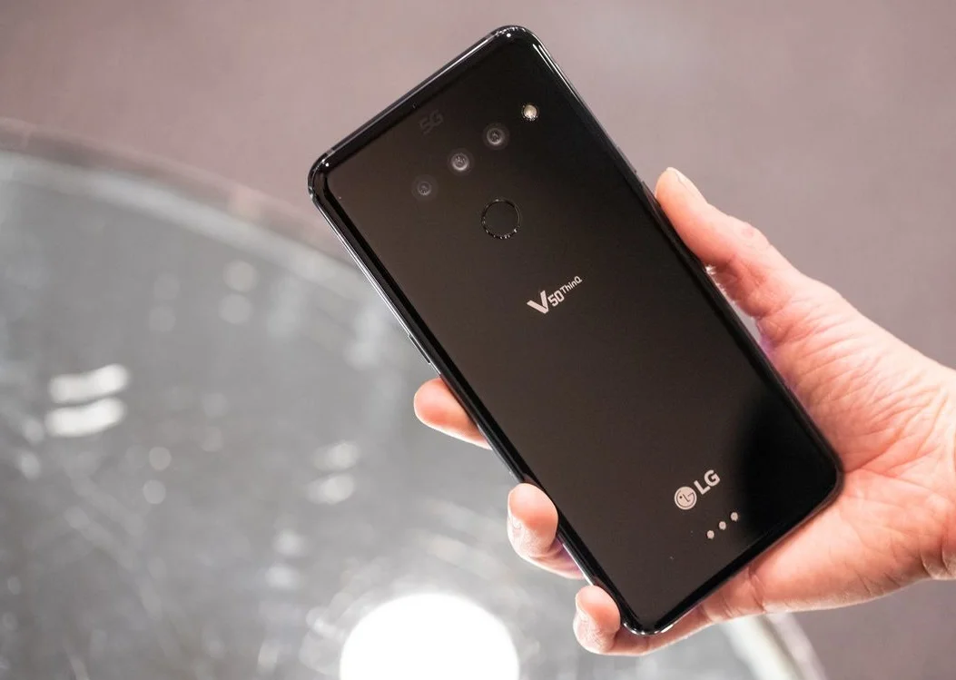 MWC 2019: состоялся анонс 5G-смартфона LG V50 ThinQ - фото 1