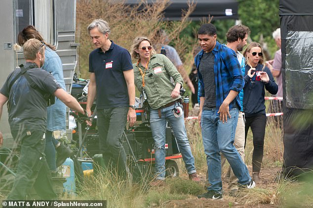 Новые кадры «Черной Вдовы» греют русскую душу — там березки и автомобиль «Нива» - фото 4