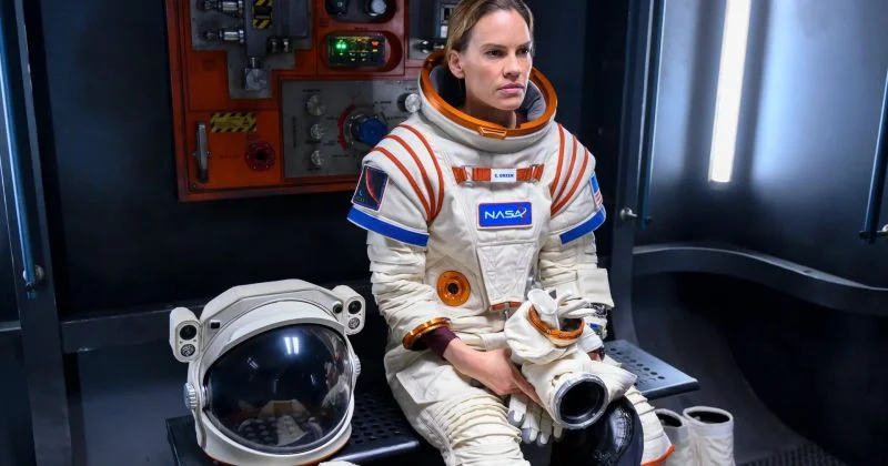 Netflix закрыл сериал «Вдали» о жизни астронавтов после первого сезона - фото 1