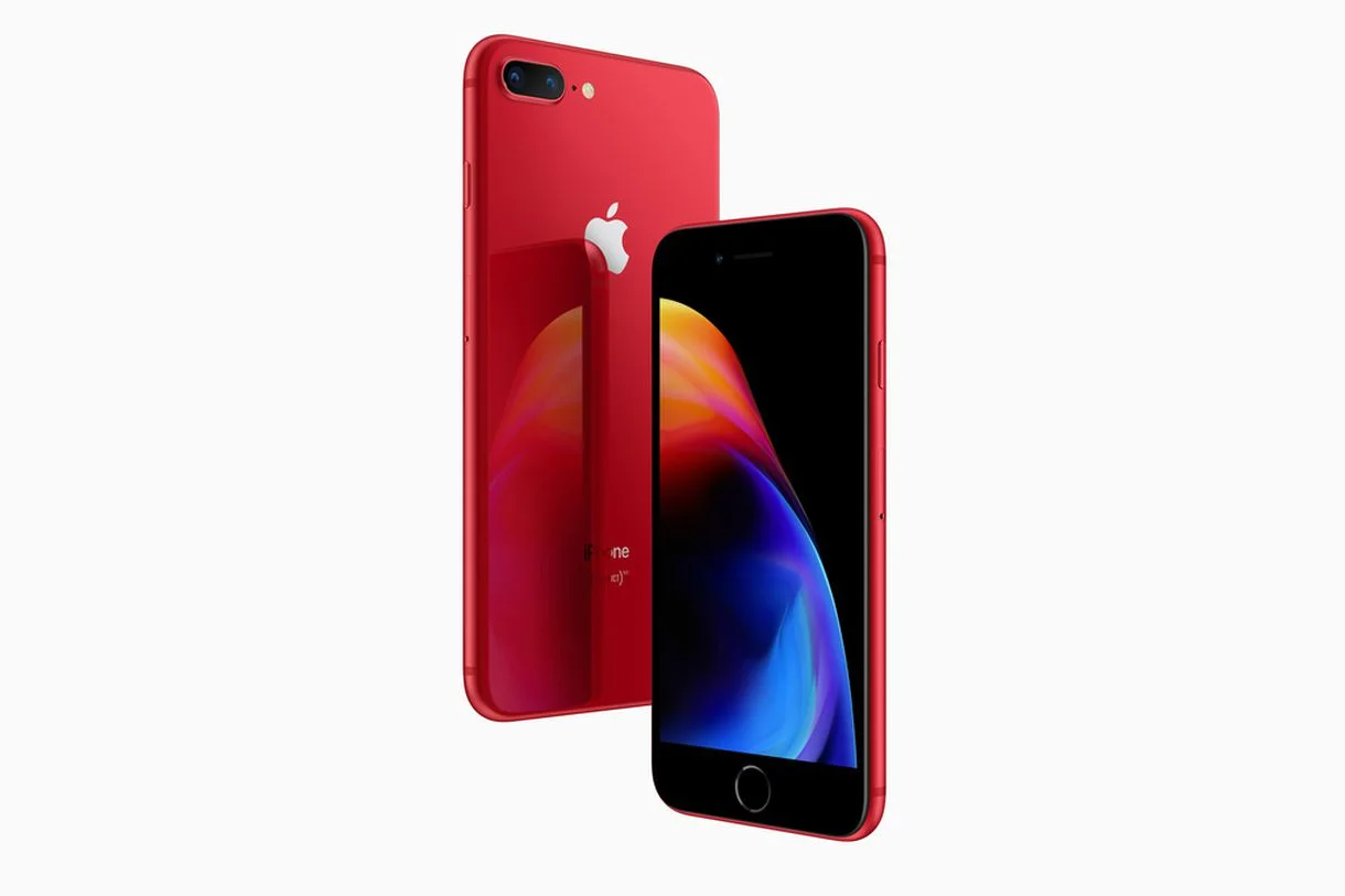 Apple анонсировала «правильный» красный iPhone 8 - фото 1