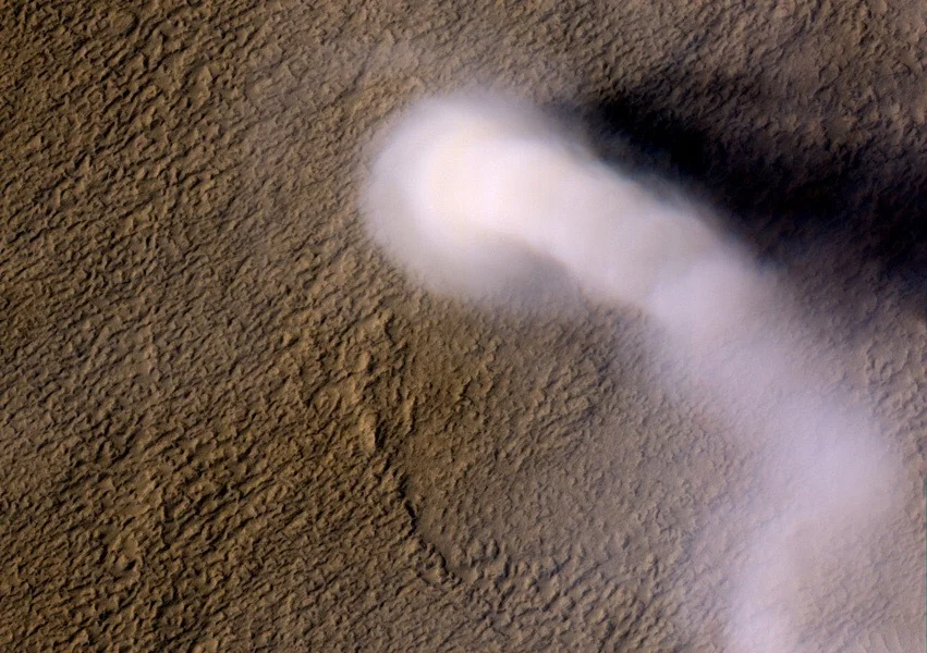 Пылевая буря на Марсе. 