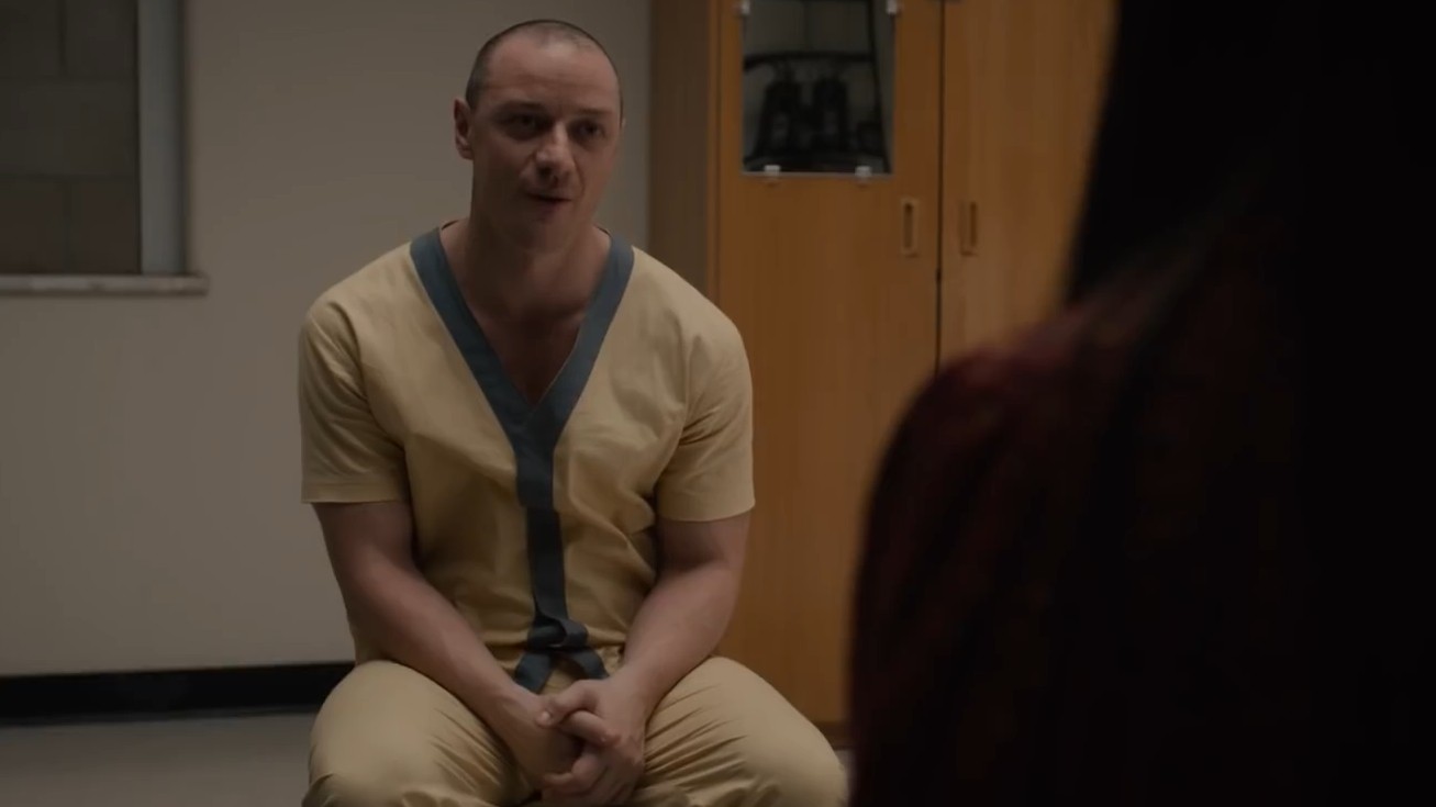 Джеймс МакЭвой рычит на людей в рекламном ролике «Стекла» - фото 1