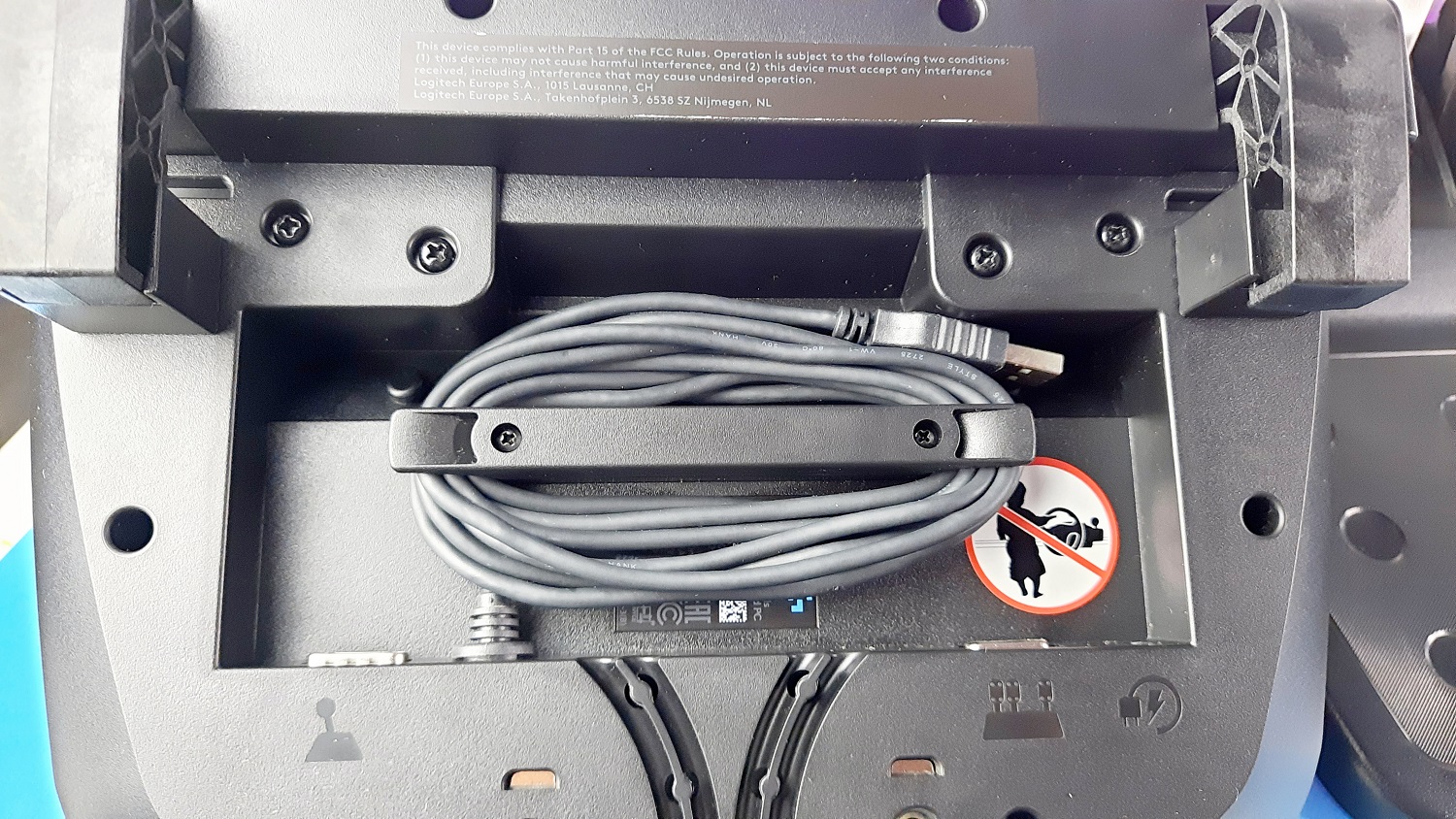 Обзор Logitech G923: игровой руль для ПК и консолей нового поколения - фото 6