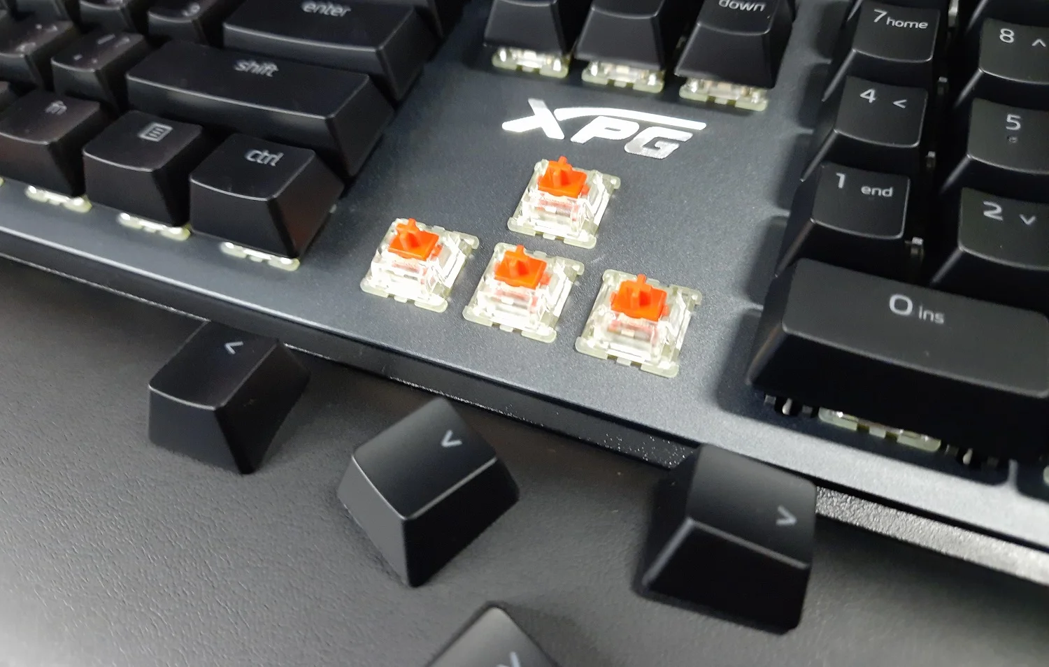 Обзор Adata XPG Summoner: какой получилась флагманская клавиатура нового бренда для геймеров - фото 2