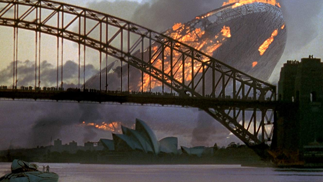 13 сентября выходит новый « Хищник» (The Predator) культового режиссера и сценариста Шейна Блэка. Это последний фильм во франчайзе с уникальной идеей: инопланетяне посещают Землю лишь затем, чтобы поохотиться на ее обитателей. В этом материале мы решили вспомнить другие фильмы про самых разных пришельцев, навещавших нашу планету с самыми разнообразными целями (не только ради активного отдыха на природе).