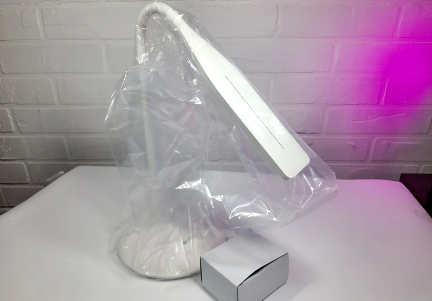 Настольная лампа, смарт-чайник и «умные» лампочки: обзор устройств для дома Hiper IoT - фото 6