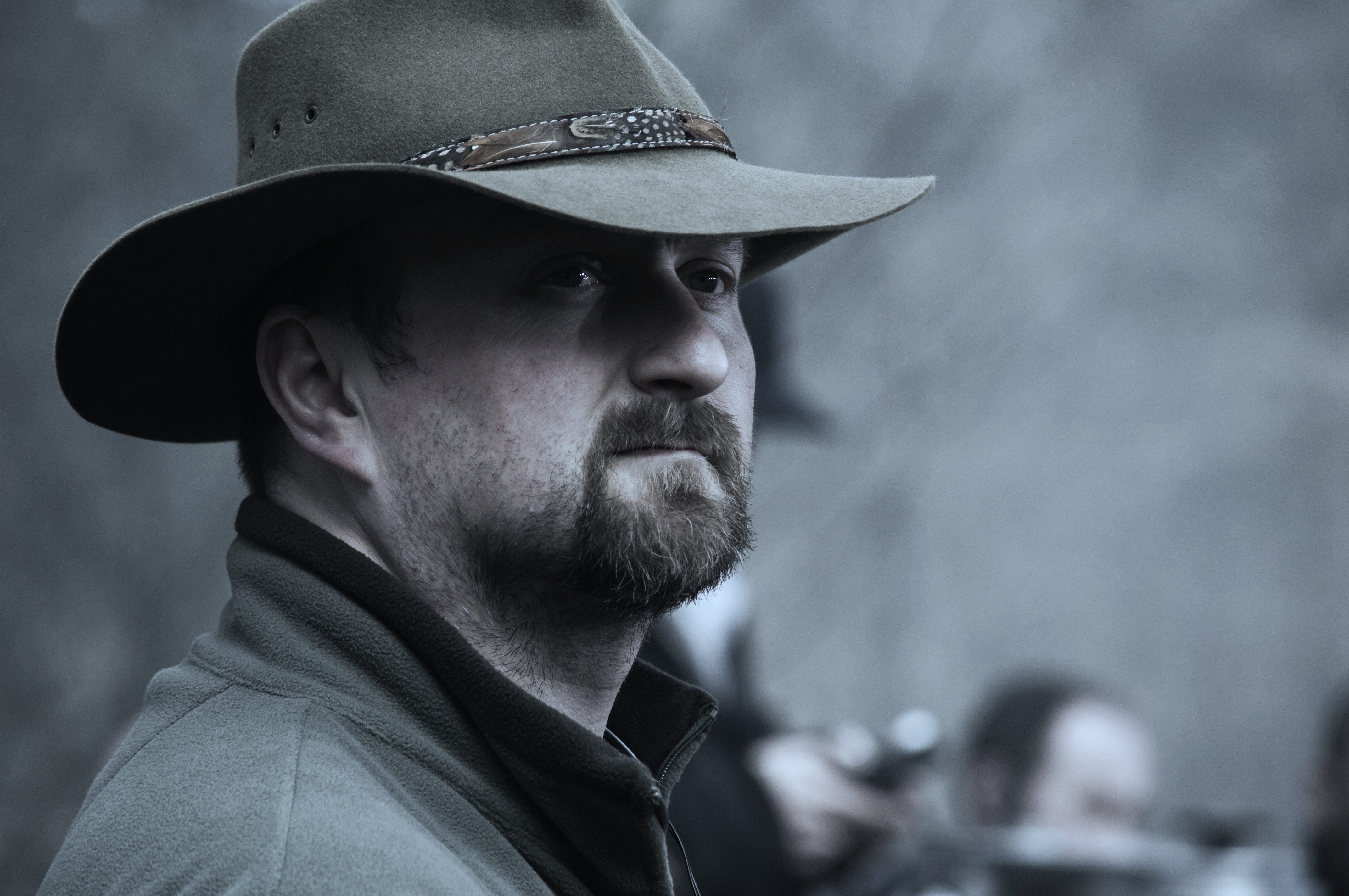 5 февраля в России на цифровых платформах выходит новый фильм Нила Маршалла The Reckoning, у нас получивший название «Проклятие ведьмы». В связи с этим мне удалось пообщаться с замечательным британским режиссером и сценаристом. 