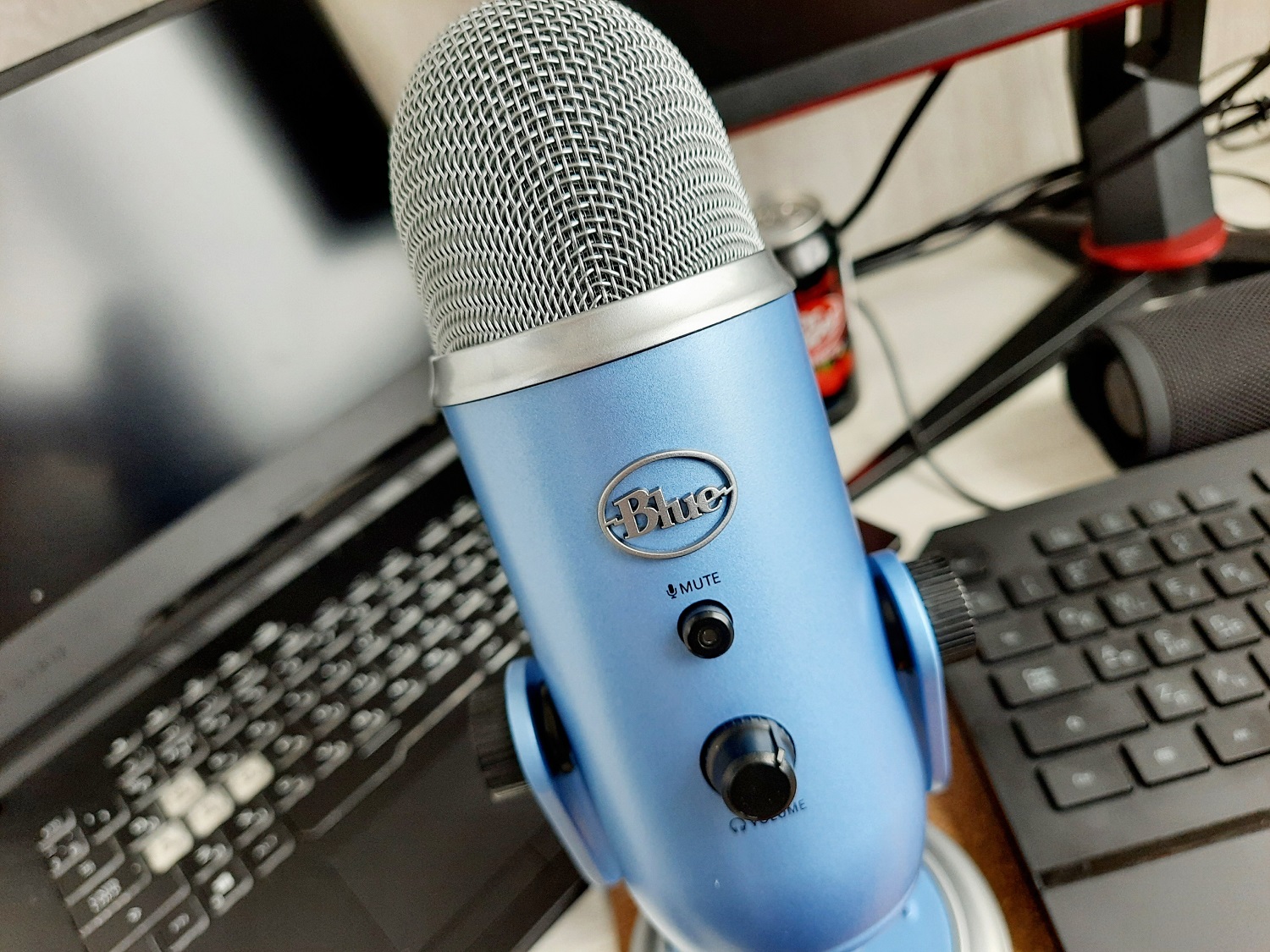 Обзор Blue Yeti. Микрофон в ретро стиле для стримов, записи голоса и видео - изображение 11 Обзор Blue Yeti. Микрофон в ретро стиле для стримов, записи голоса и видео - фото 11