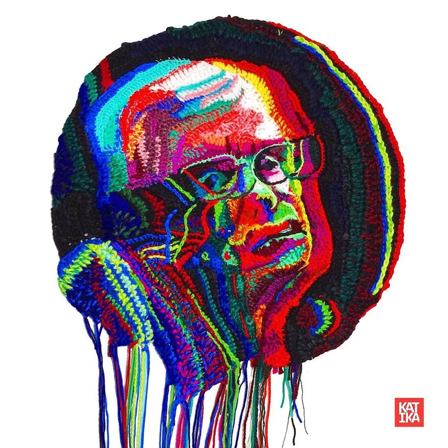 Вязаные Бэтмен и Илон Маск: художница создает крутые портреты из ниток - фото 4