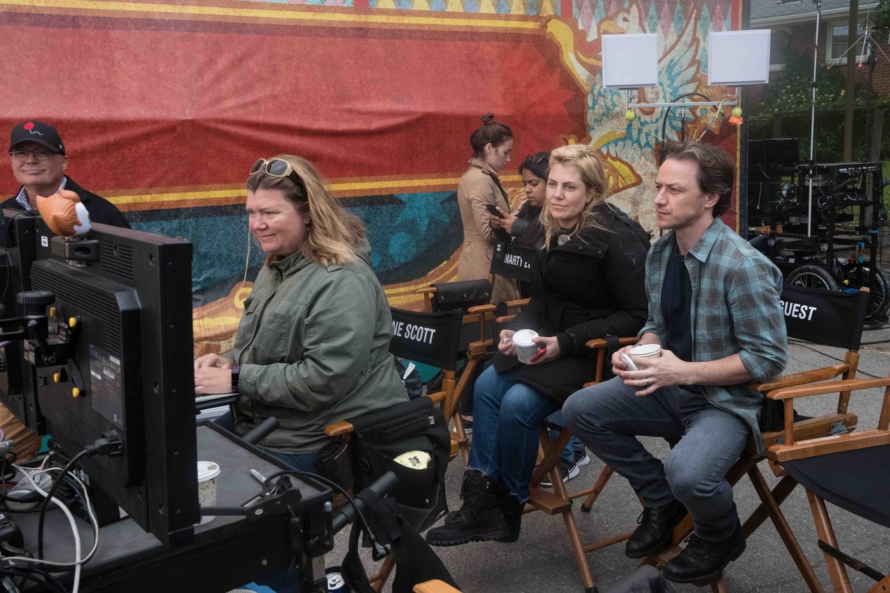 Жуткий Пеннивайз снова пугает «неудачников» на новых кадрах «Оно 2» - изображение 6 Жуткий Пеннивайз снова пугает «неудачников» на новых кадрах «Оно 2» - фото 6