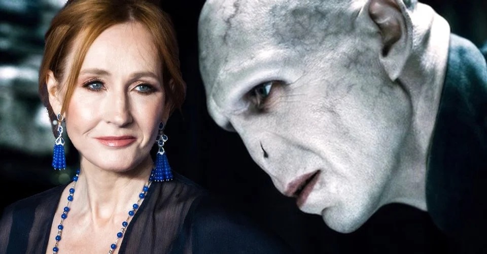 Рэйф Файнс, сыгравший Волан-де-Морта, заступился за Джоан Роулинг, которую обвинили в трансфобии - фото 1