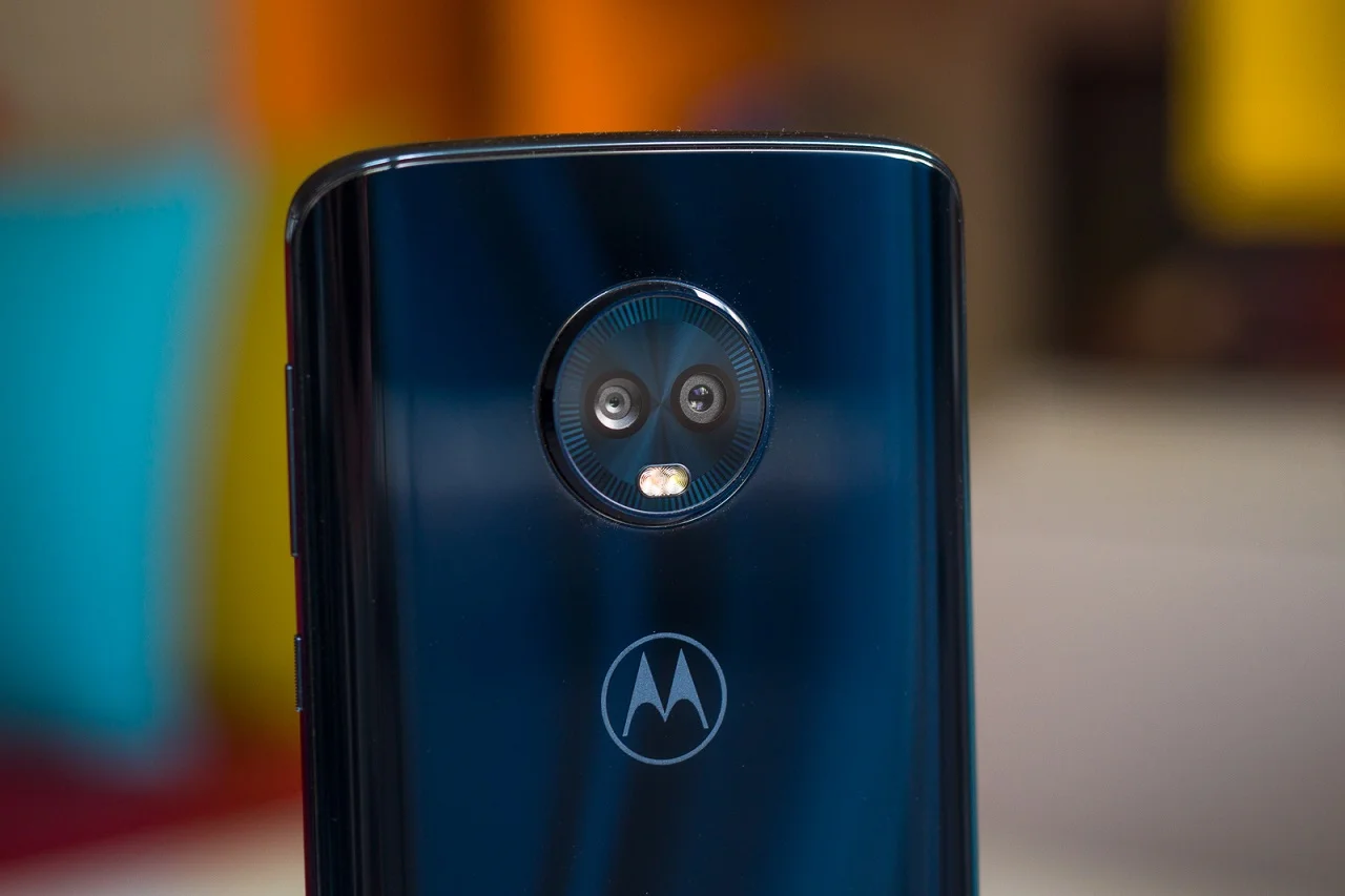 Раскрыты характеристики, цены и внешний вид линейки смартфонов Motorola Moto G7 - фото 1