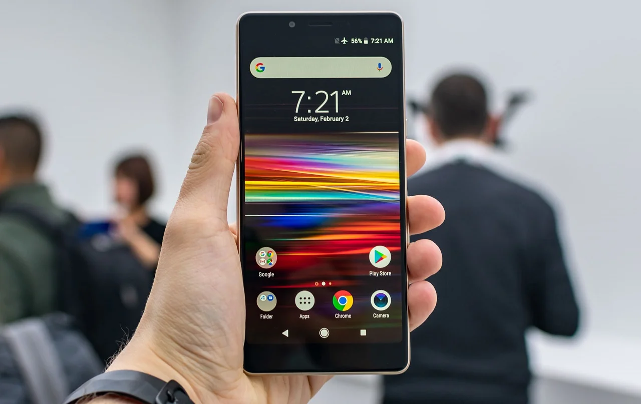 Бюджетный смартфон Sony Xperia L3 представили официально - фото 1