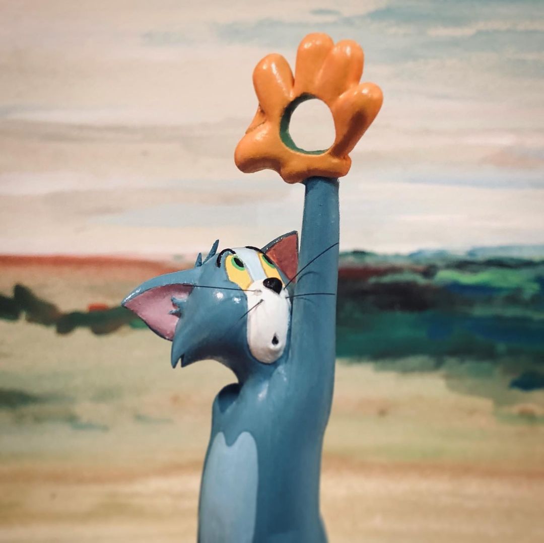 Японский художник воссоздает сцены из «Тома и Джерри» в забавных скульптурах - изображение 9 Японский художник воссоздает сцены из «Тома и Джерри» в забавных скульптурах - фото 9