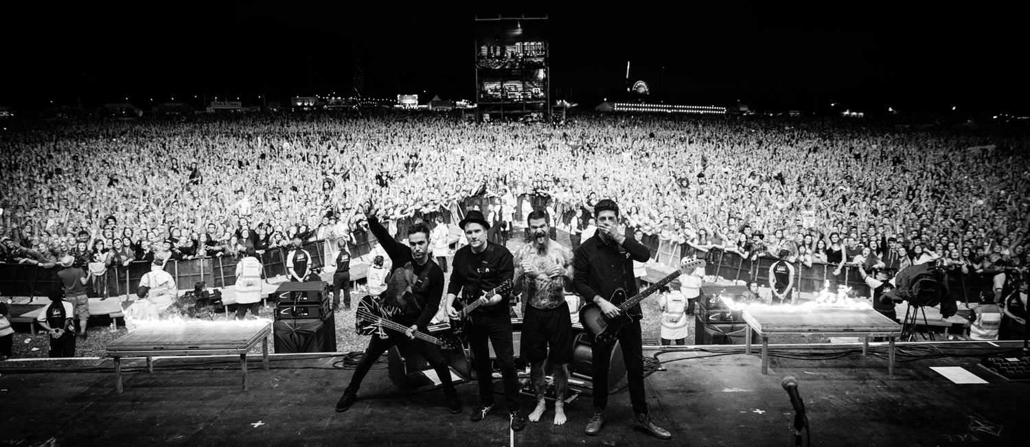 У Fall Out Boy вышел новый клип на песню Church. Смотрим и восславляем! - фото 1