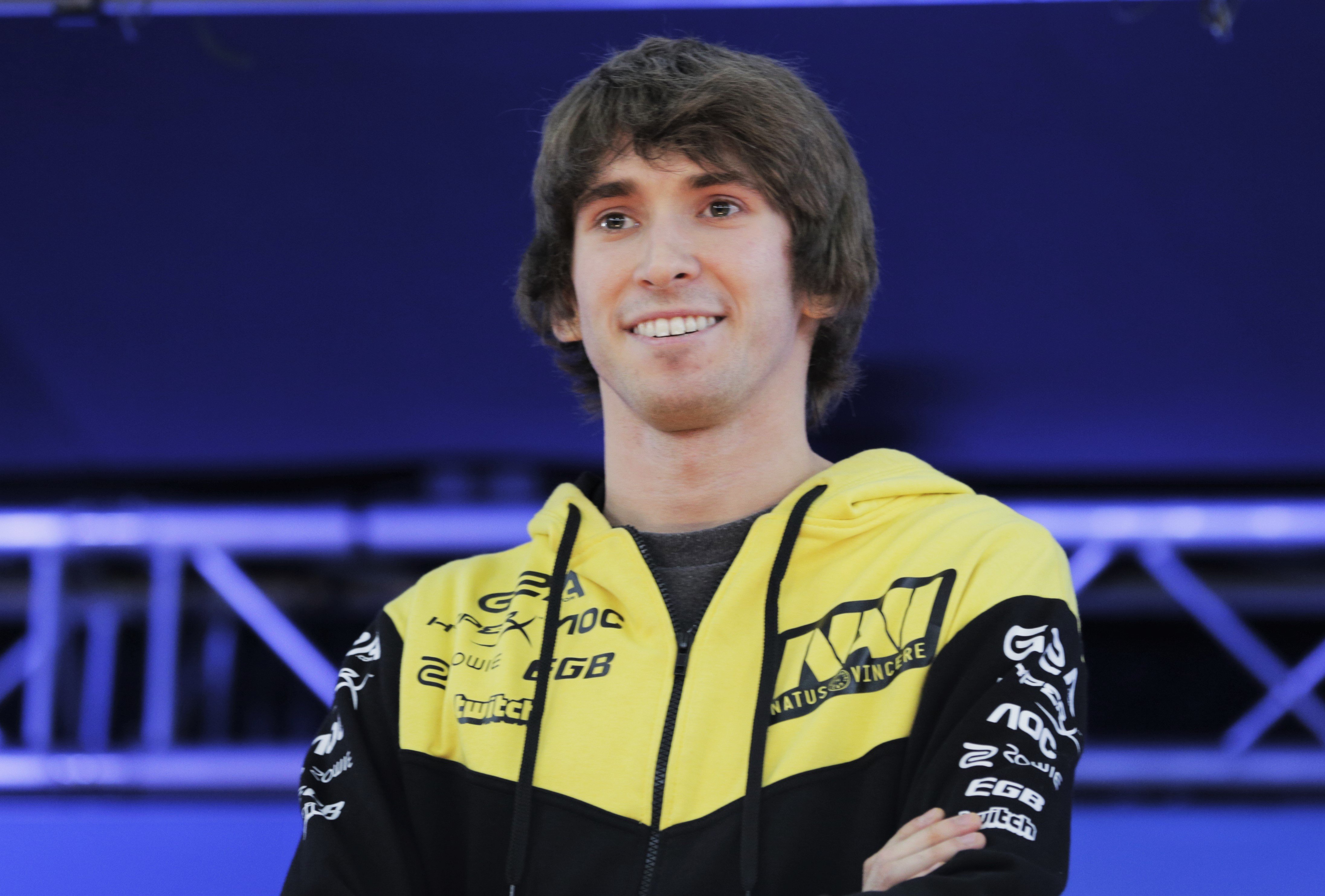 Данил «Dendi» Ишутин