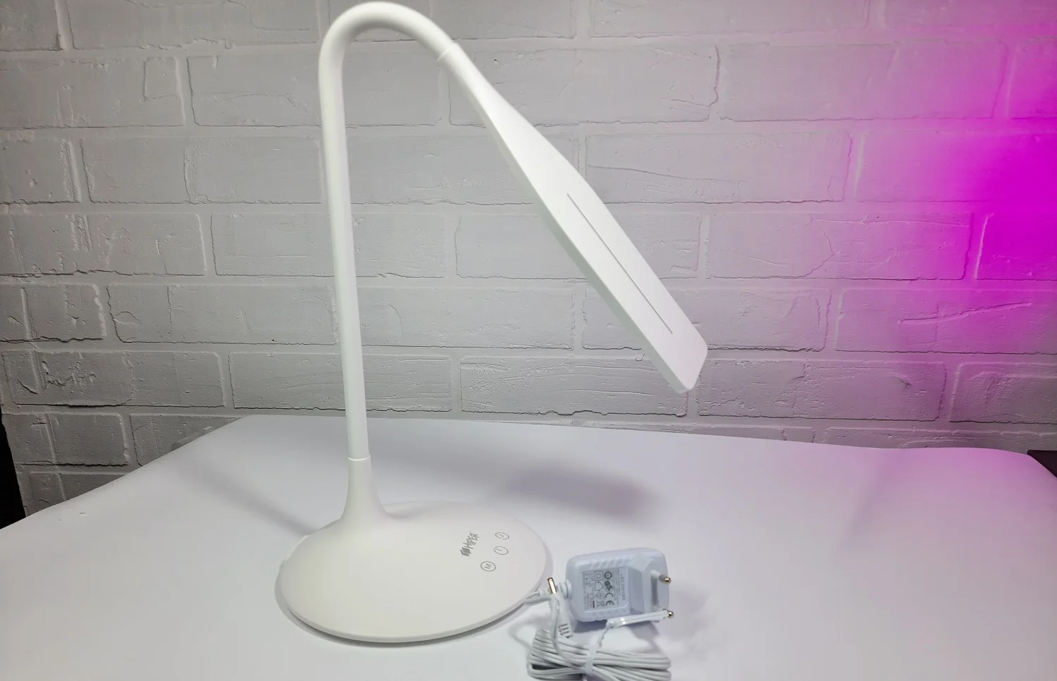 Настольная лампа, смарт-чайник и «умные» лампочки: обзор устройств для дома Hiper IoT - фото 7