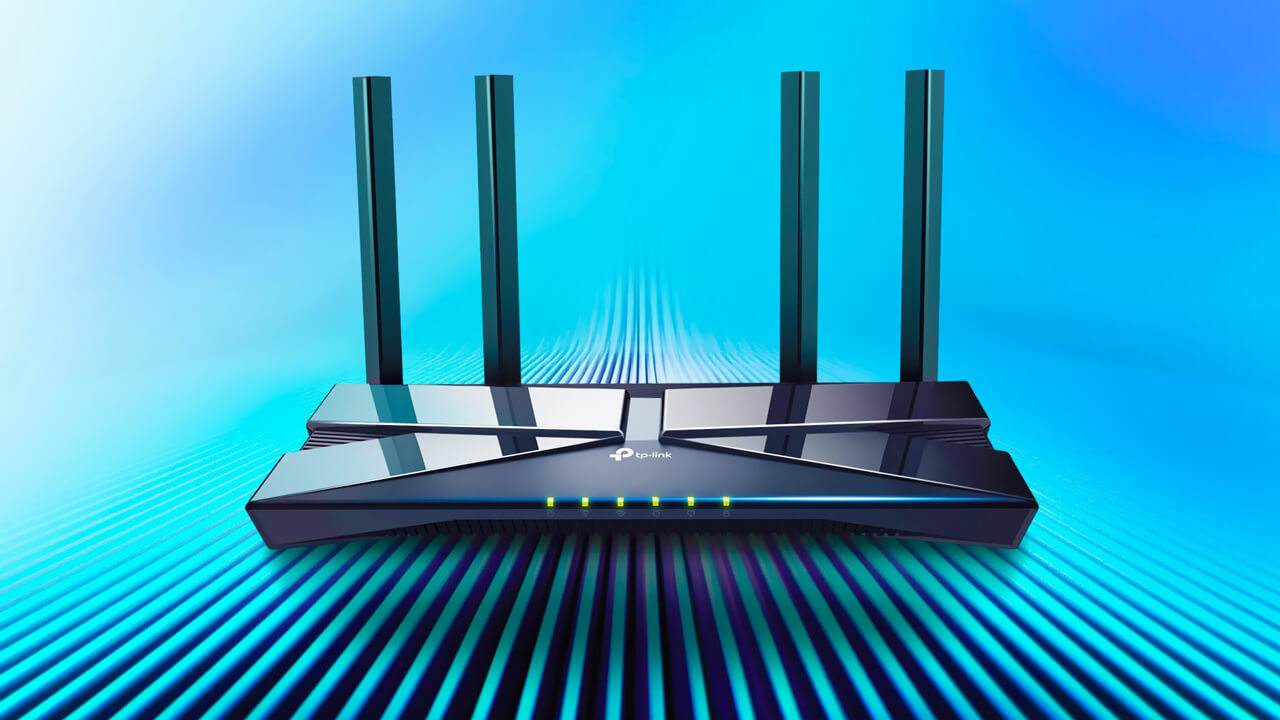 В июле на российском рынке стартовали продажи нового относительно недорогого роутера TP-Link Archer AX20. Он выглядит стильно и современно, а еще подходит для любого российского дома и отлично удовлетворяет потребности каждого из членов семьи — ребенку обеспечивает быстрый интернет для игр и дистанционной учебы, а родителям выдает большое покрытие, чтобы они могли поработать удаленно, посмотреть кино, сериал или любимую передачу и не беспокоиться о подвисаниях.