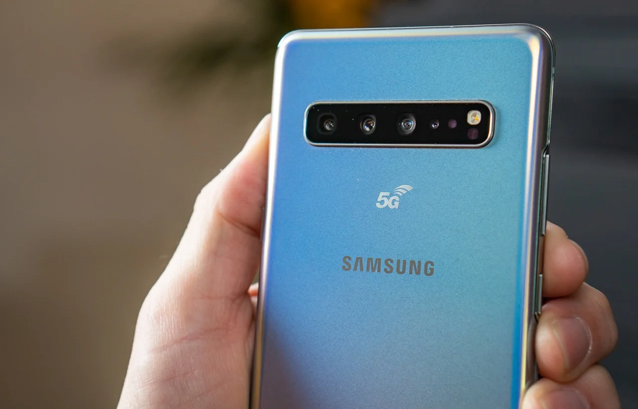 Флагман Samsung Galaxy S10 5G показали на видео - фото 1
