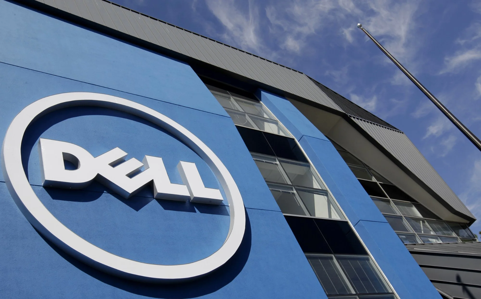 Dell начала продажу новой серии мощных ноутбуков и анонсировала сотрудничество с сервисом DroVa - фото 1
