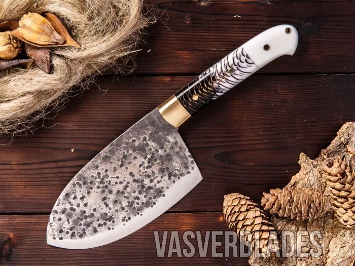 Хлоя Грейс Морец заказала ножи у россиянина и удивила его своим общением - фото 1