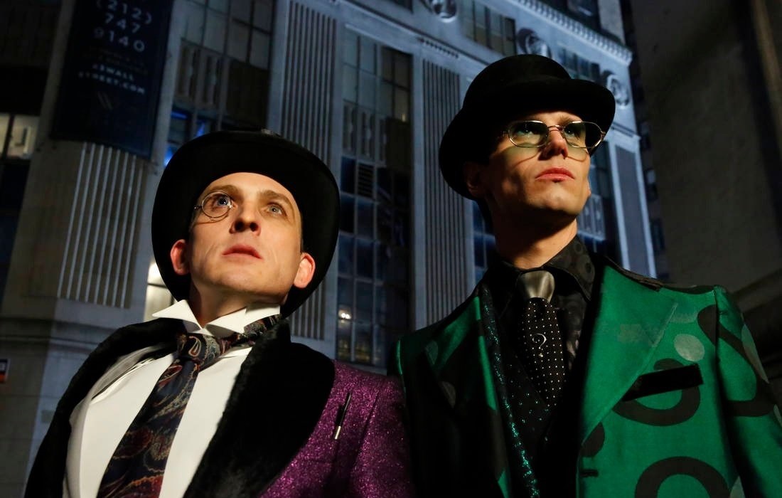 Бэтмен, Джокер, Пингвин, Загадочник — все собрались в трейлере финальной серии «Готэма» - фото 1