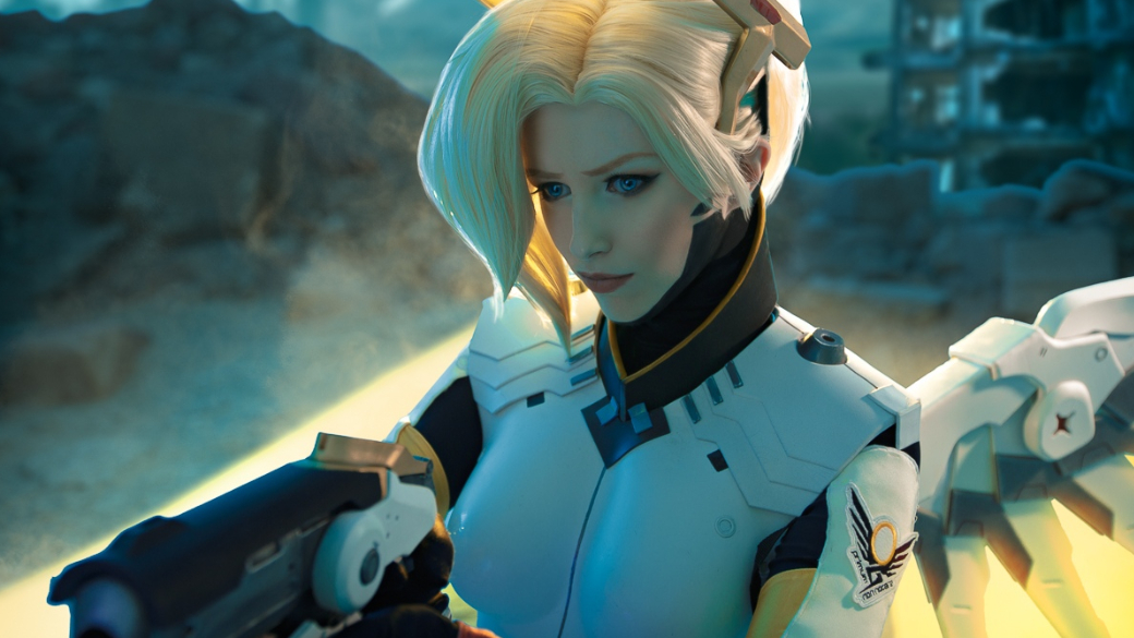 Восхитительный косплей Ангела из Overwatch. Один в один как в игре! - фото 1