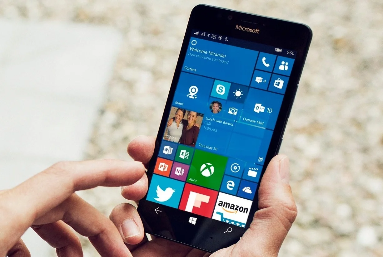 Windows 10 Mobile все: Microsoft закроет свою мобильную ОС до конца 2019 года - фото 1