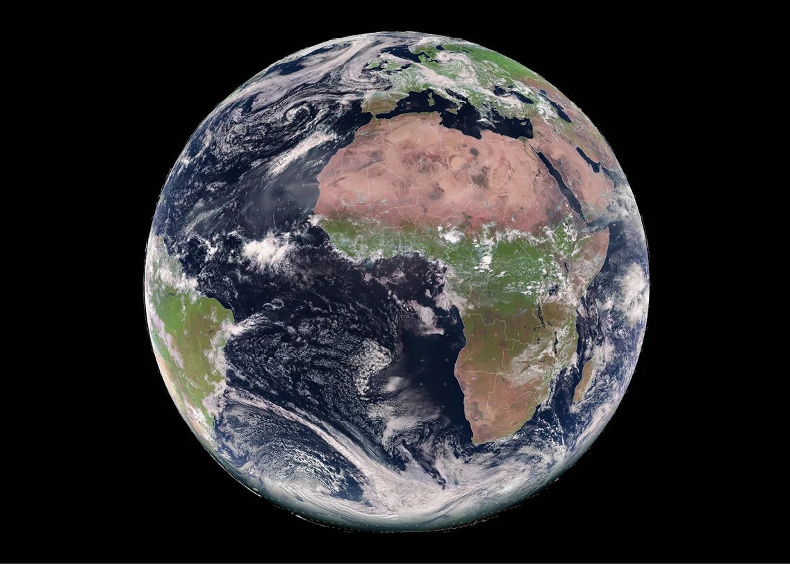 Снимок нашей планеты, сделанный на 50-м Дне Земли.