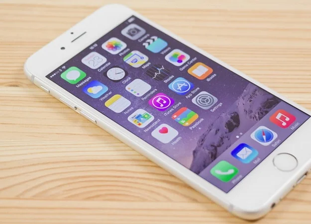 Apple намеренно ухудшает производительность старых iPhone. Так в компании заботятся о пользователях - фото 1